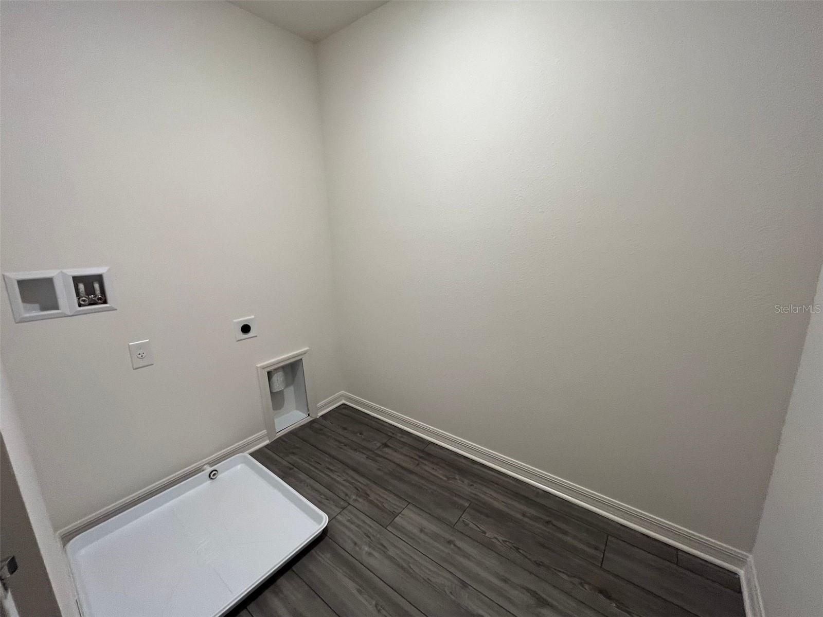 588 BAY LEAF DR, POINCIANA, FL, 34759