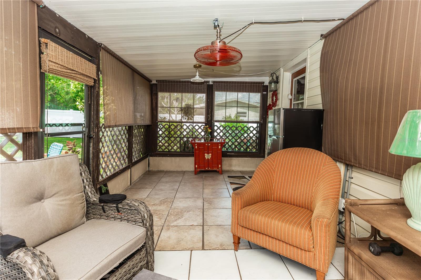 966 SHORECREST AVE, DELTONA, FL, 32725