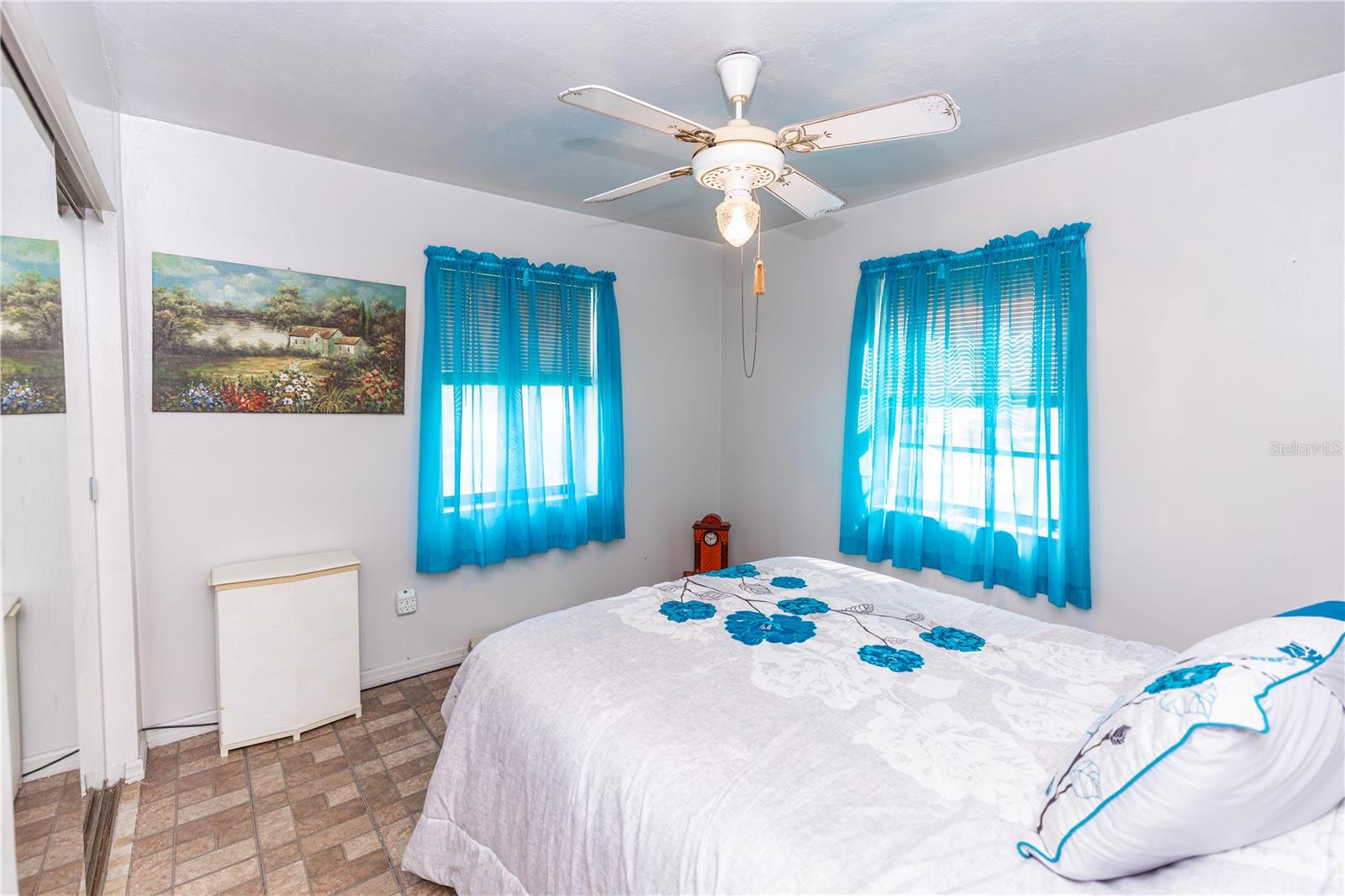 966 SHORECREST AVE, DELTONA, FL, 32725