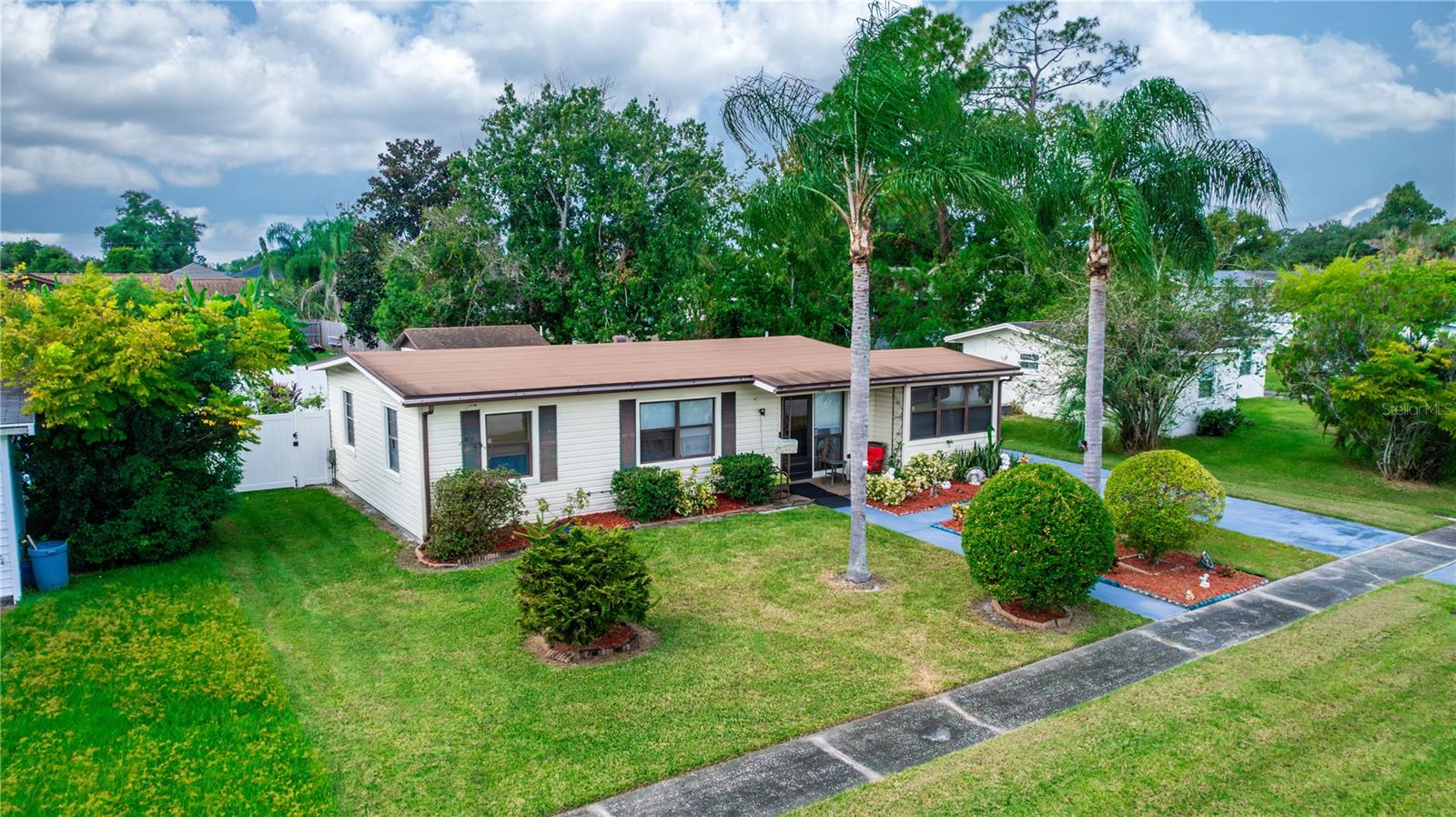 966 SHORECREST AVE, DELTONA, FL, 32725