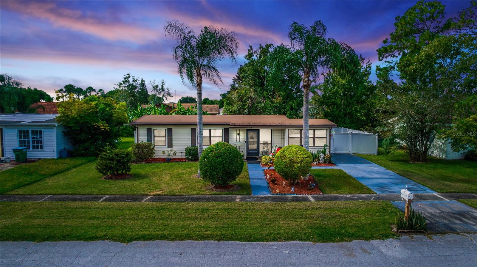 966 SHORECREST AVE, DELTONA, FL, 32725
