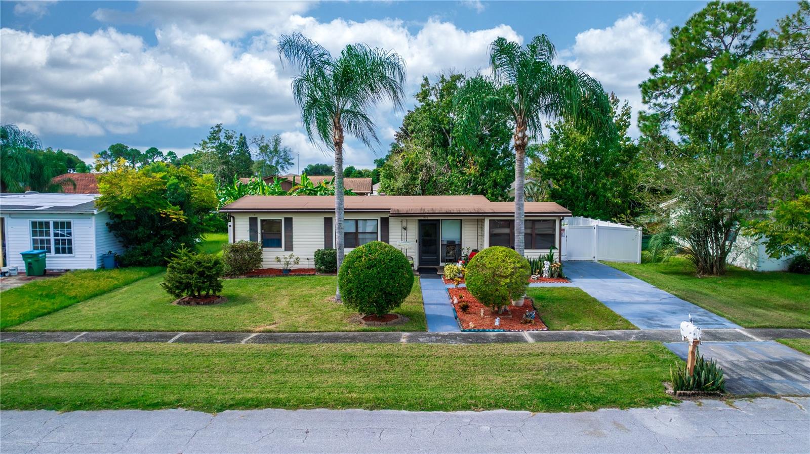 966 SHORECREST AVE, DELTONA, FL, 32725