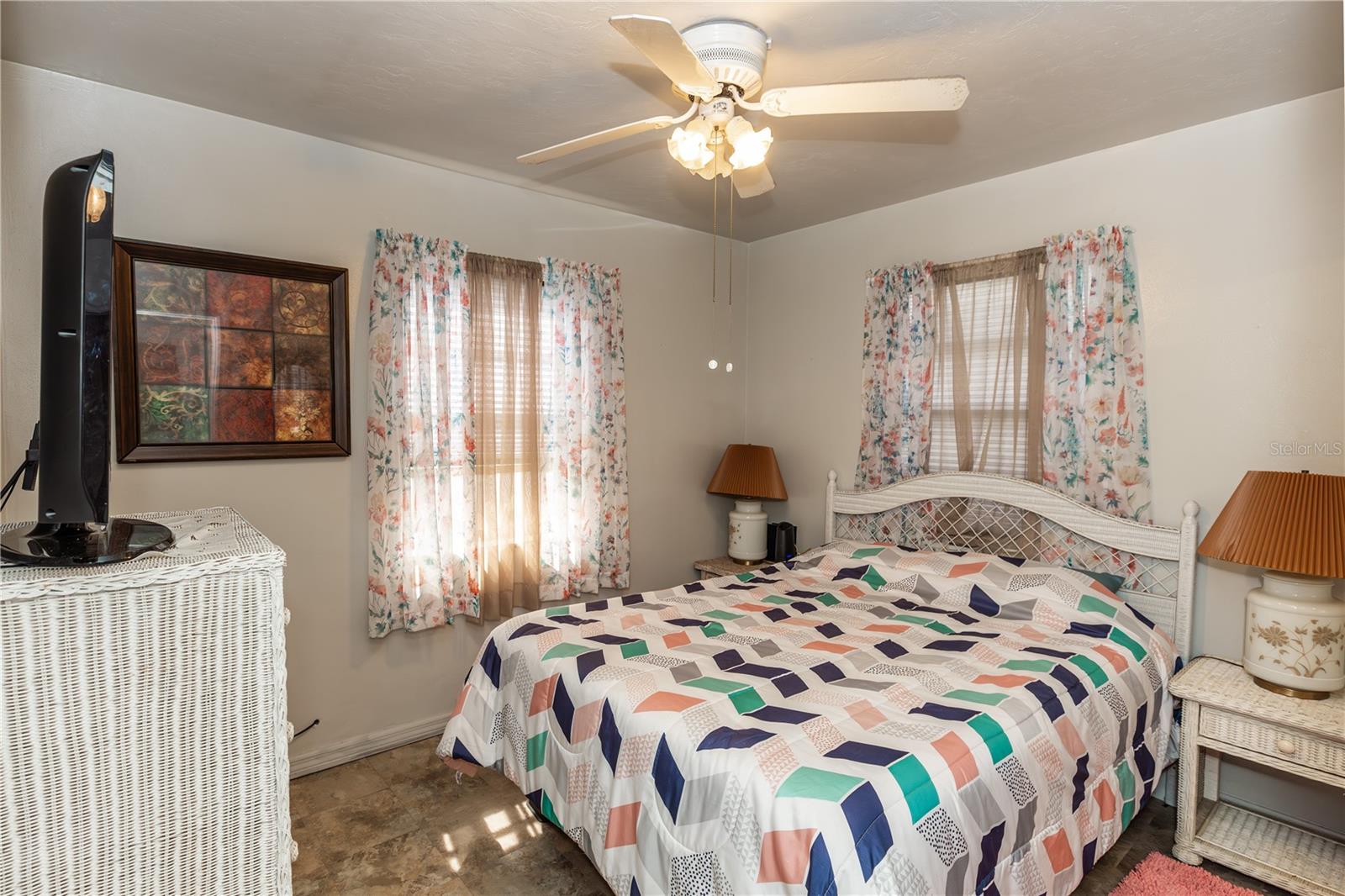 966 SHORECREST AVE, DELTONA, FL, 32725