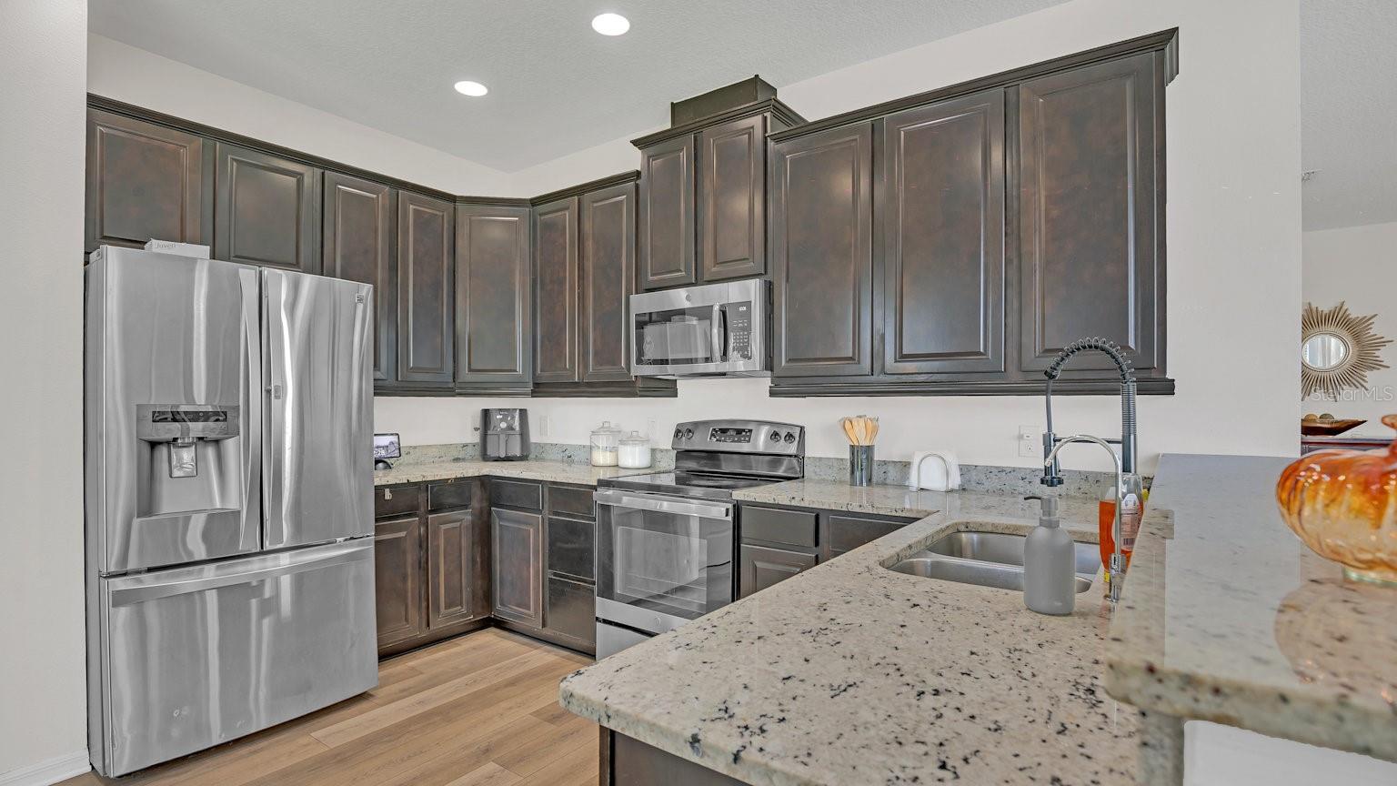 2092 LEATHER FERN DR, OCOEE, FL, 34761