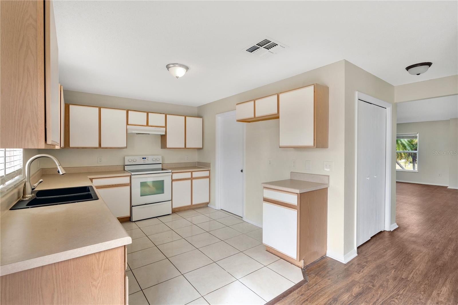 1103 EPSON OAKS WAY, ORLANDO, FL, 32837