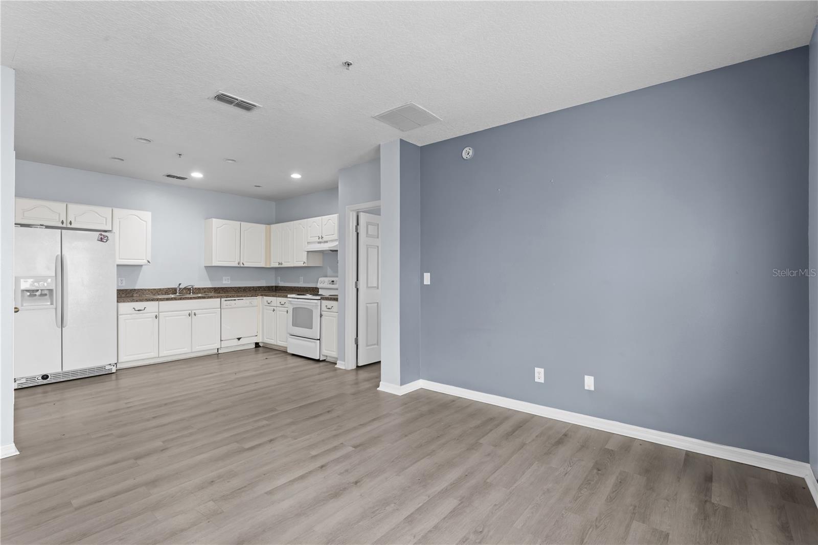 2078 CYPRESS BAY BLVD, KISSIMMEE, FL, 34743