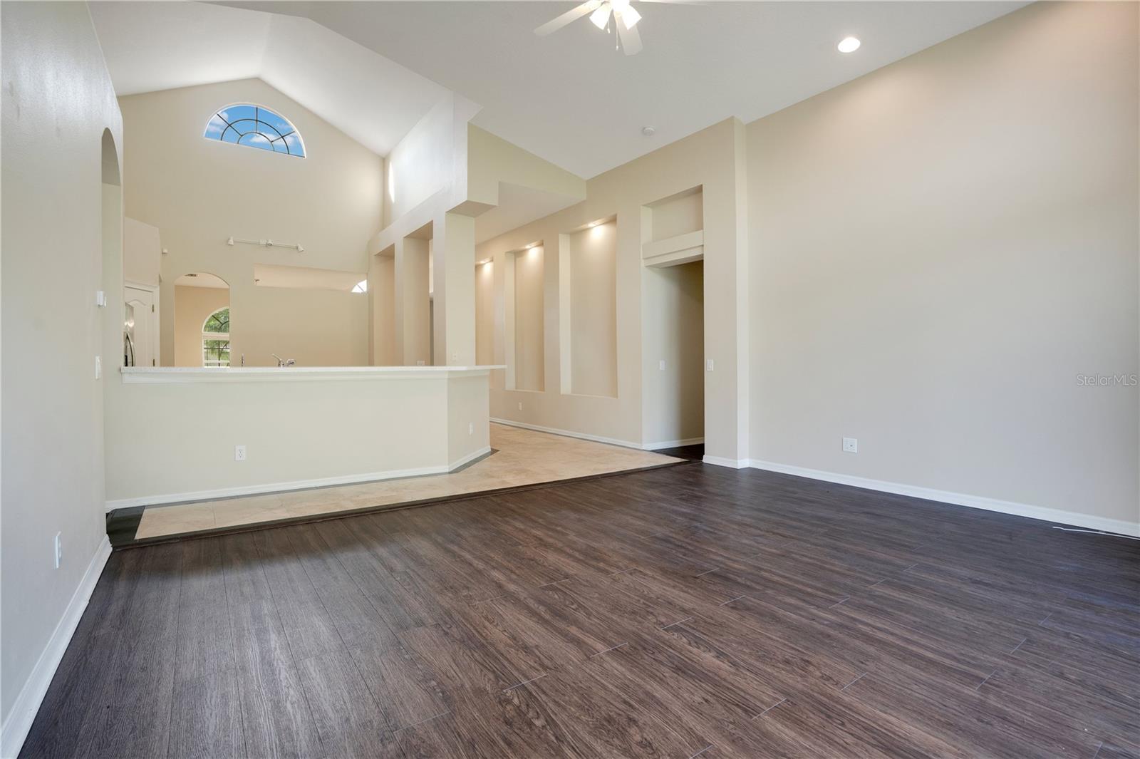 4618 GATEWAY BLVD, WESLEY CHAPEL, FL, 33544