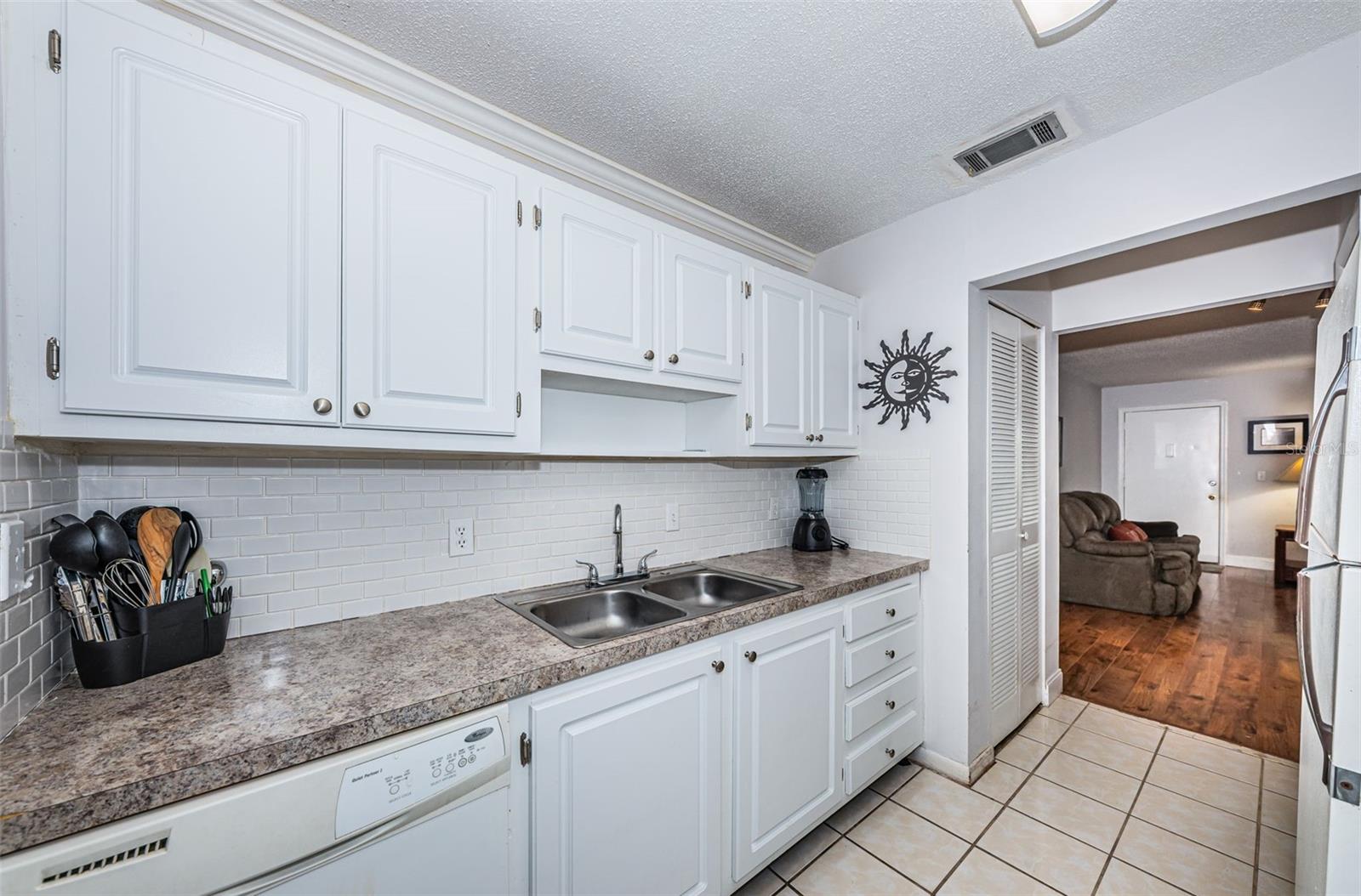 5217 81ST ST N #11, ST PETERSBURG, FL, 33709