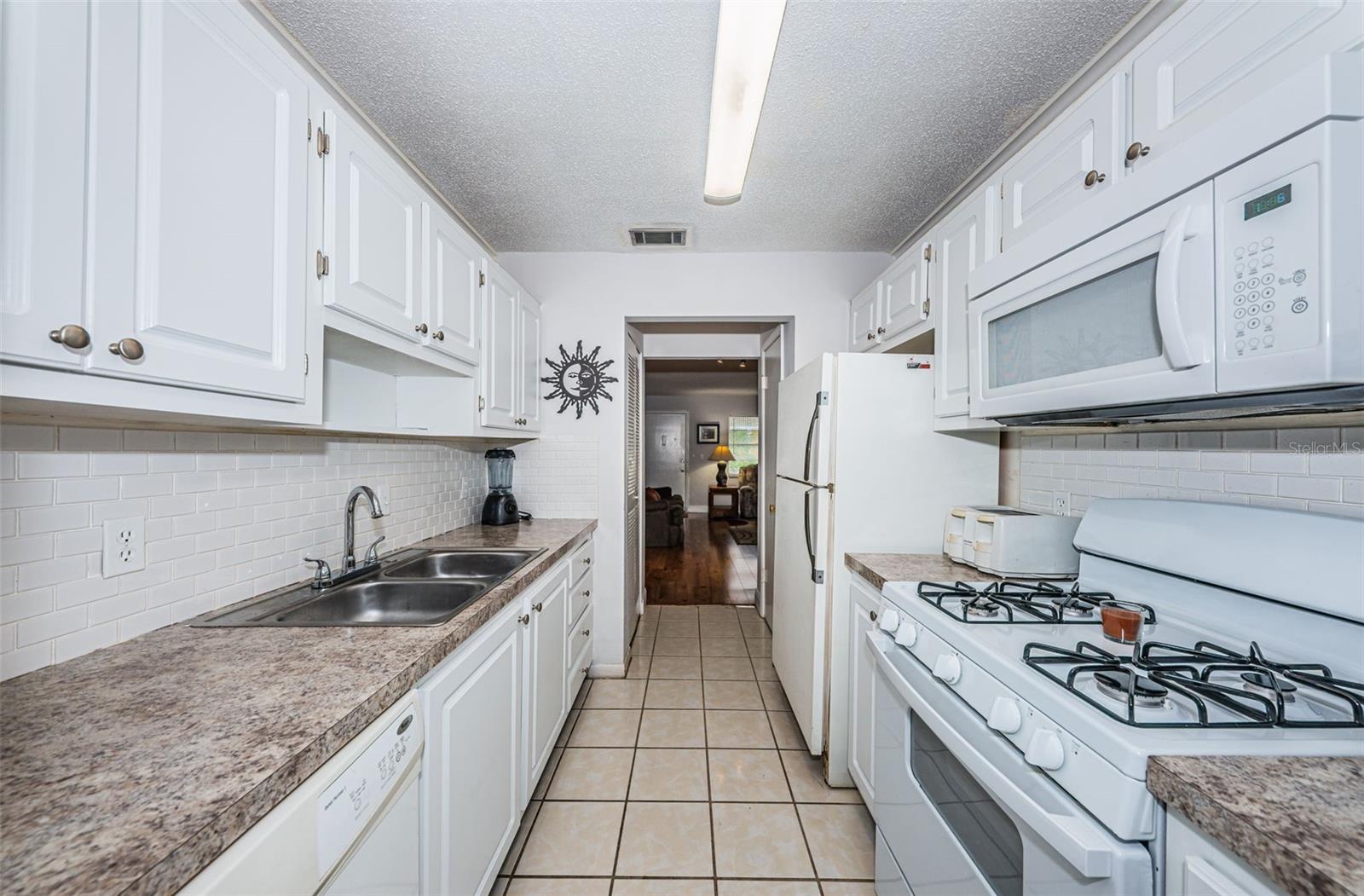 5217 81ST ST N #11, ST PETERSBURG, FL, 33709