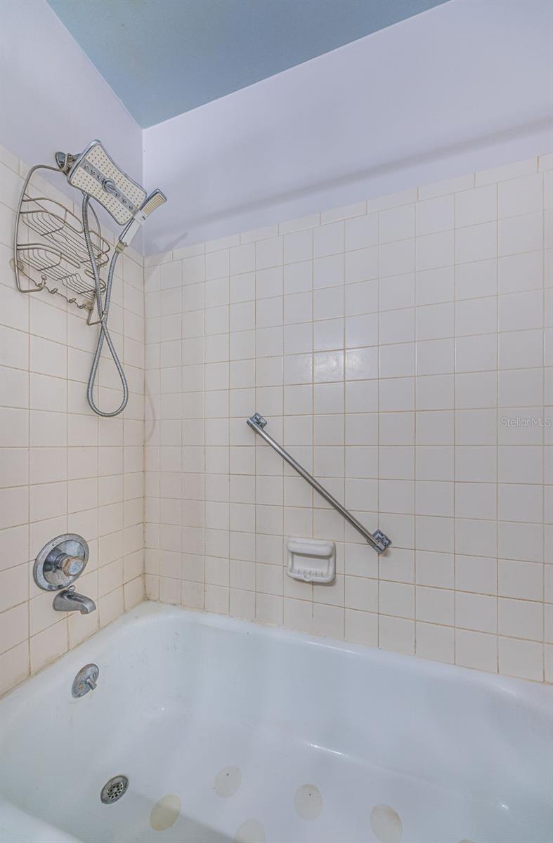 5217 81ST ST N #11, ST PETERSBURG, FL, 33709