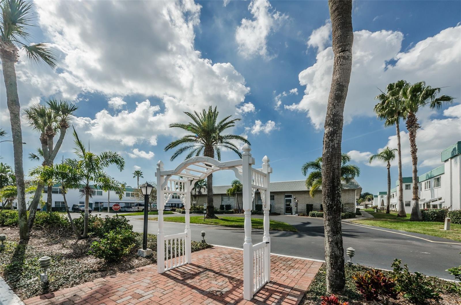 5217 81ST ST N #11, ST PETERSBURG, FL, 33709