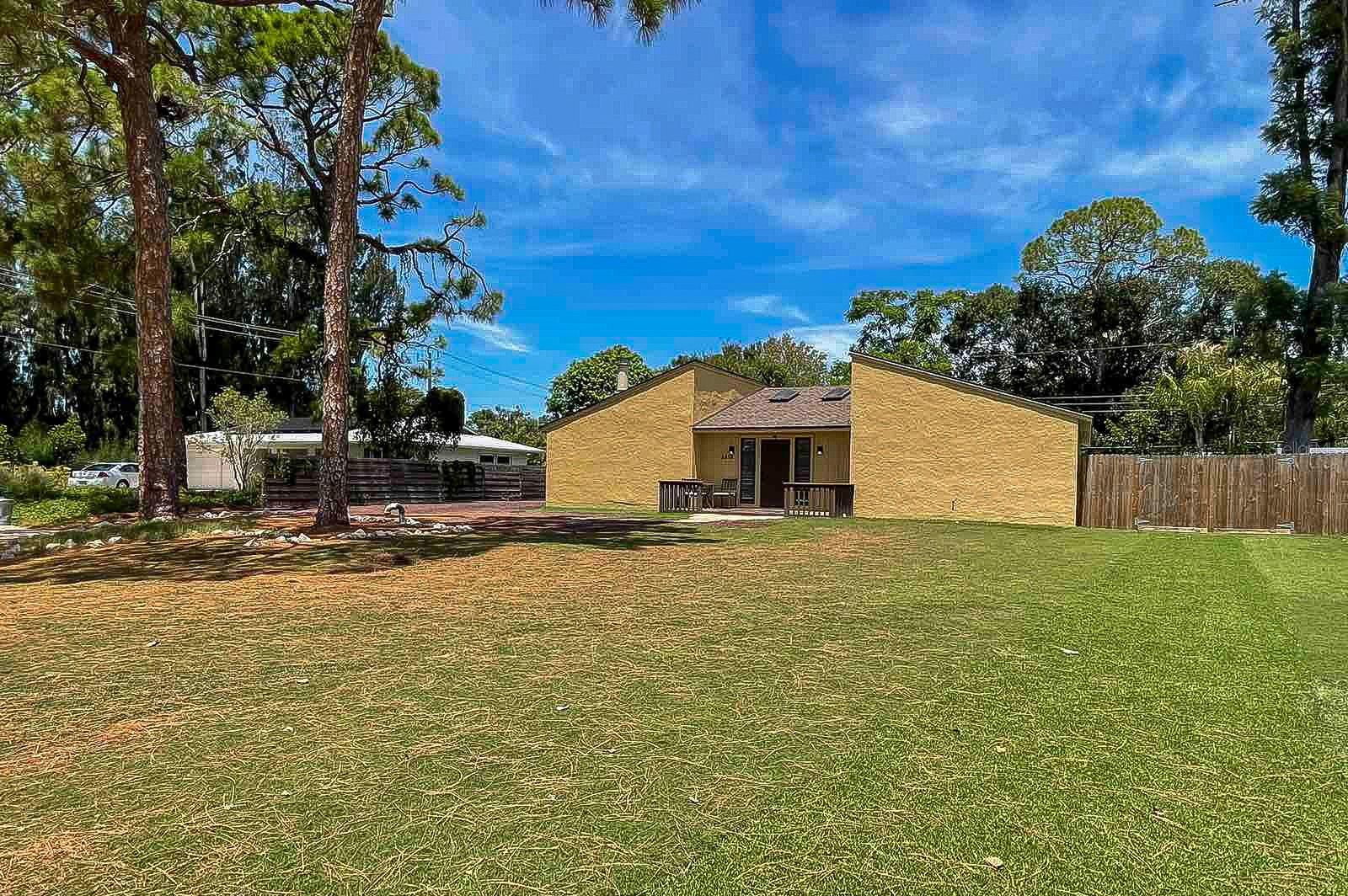 2315 RIVERWOOD PINES DR, SARASOTA, FL, 34231