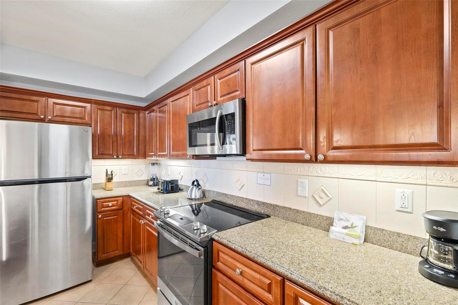 200 OCEAN CREST DR #211, PALM COAST, FL, 32137