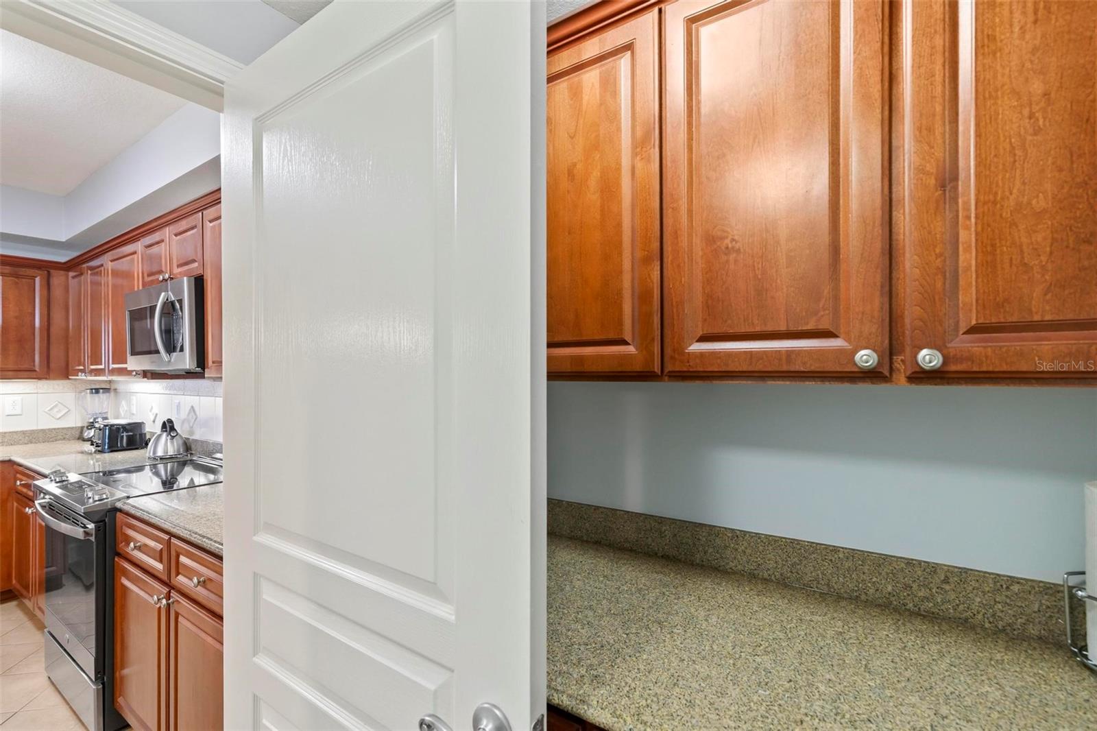 200 OCEAN CREST DR #211, PALM COAST, FL, 32137