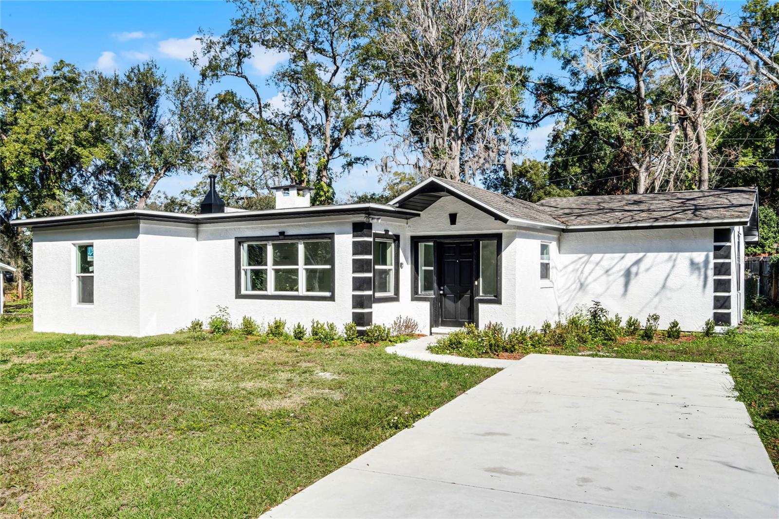 239 S LAKE CORTEZ DR, APOPKA, FL, 32703