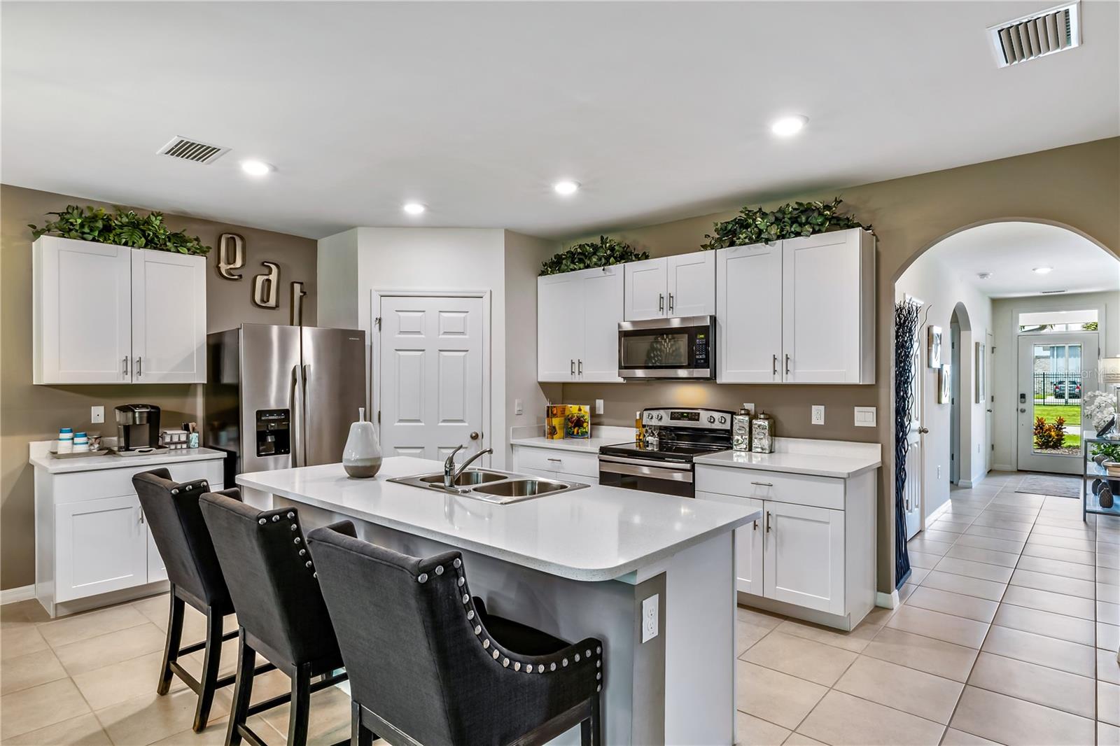 1817 W PRICE BLVD, NORTH PORT, FL, 34286