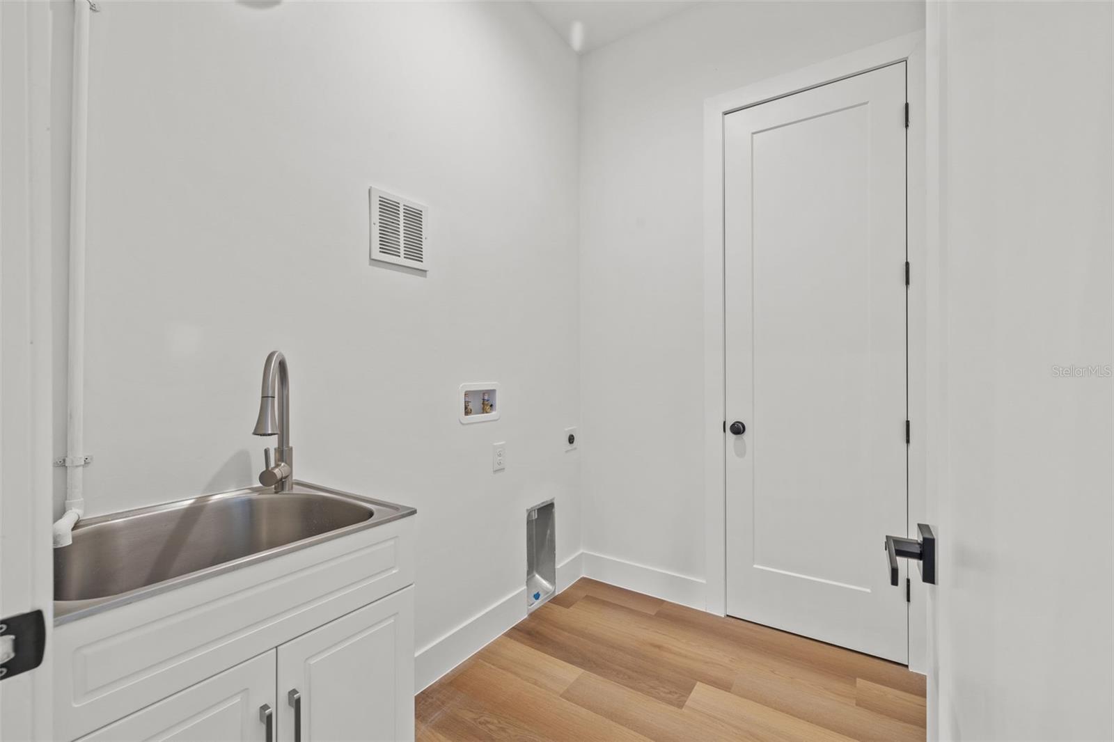 7639 GULF WAY, HUDSON, FL, 34667