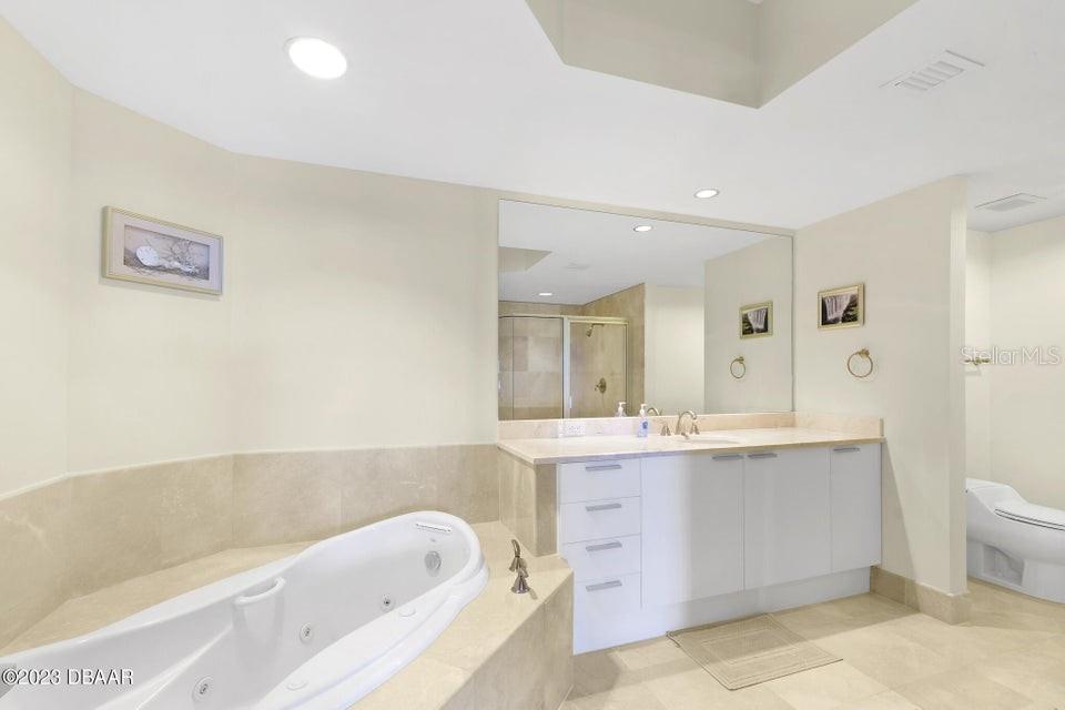 241 RIVERSIDE DRIVE #1106, DAYTONA BEACH, FL, 32117