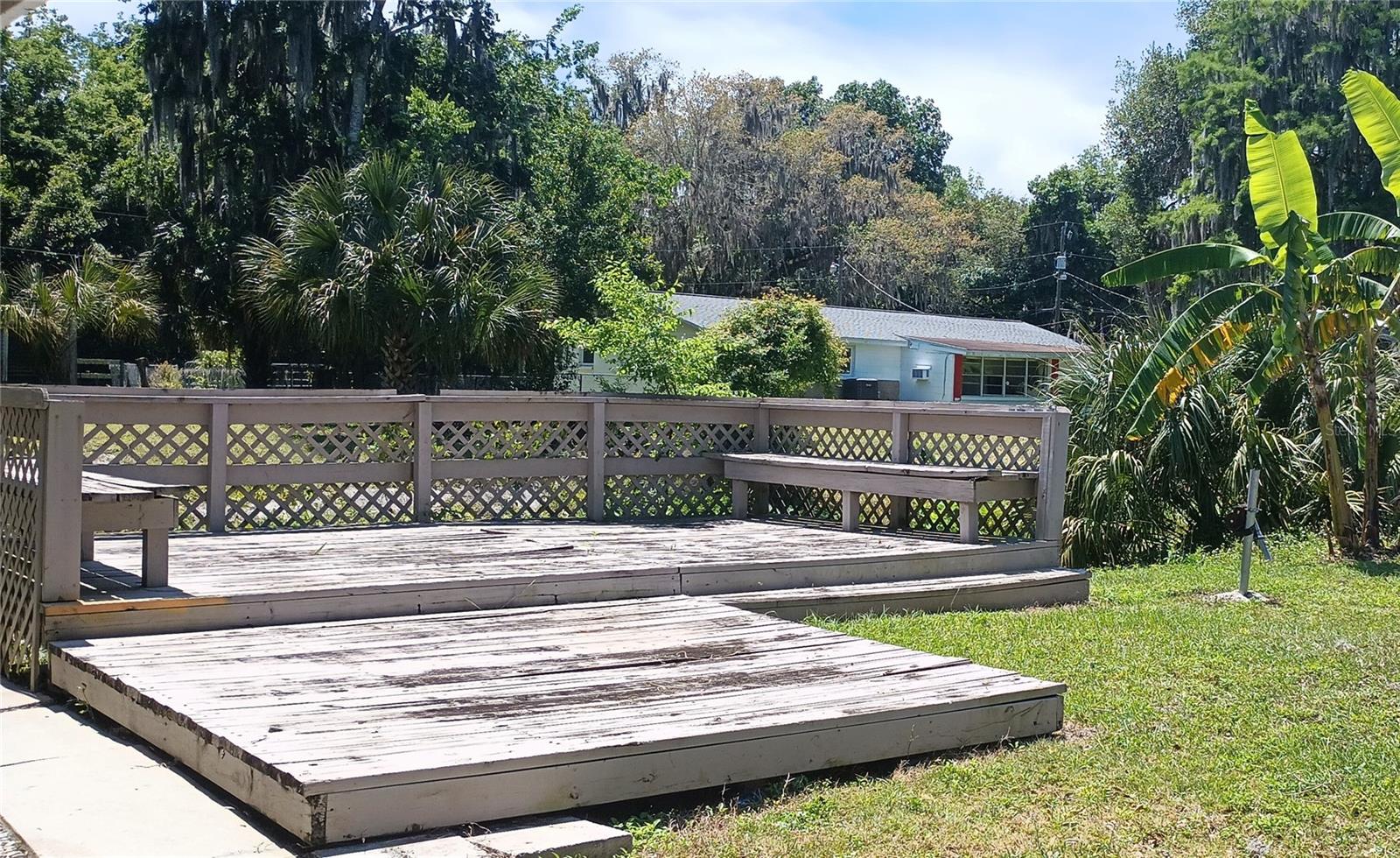 681 CR 485A, LAKE PANASOFFKEE, FL, 33538