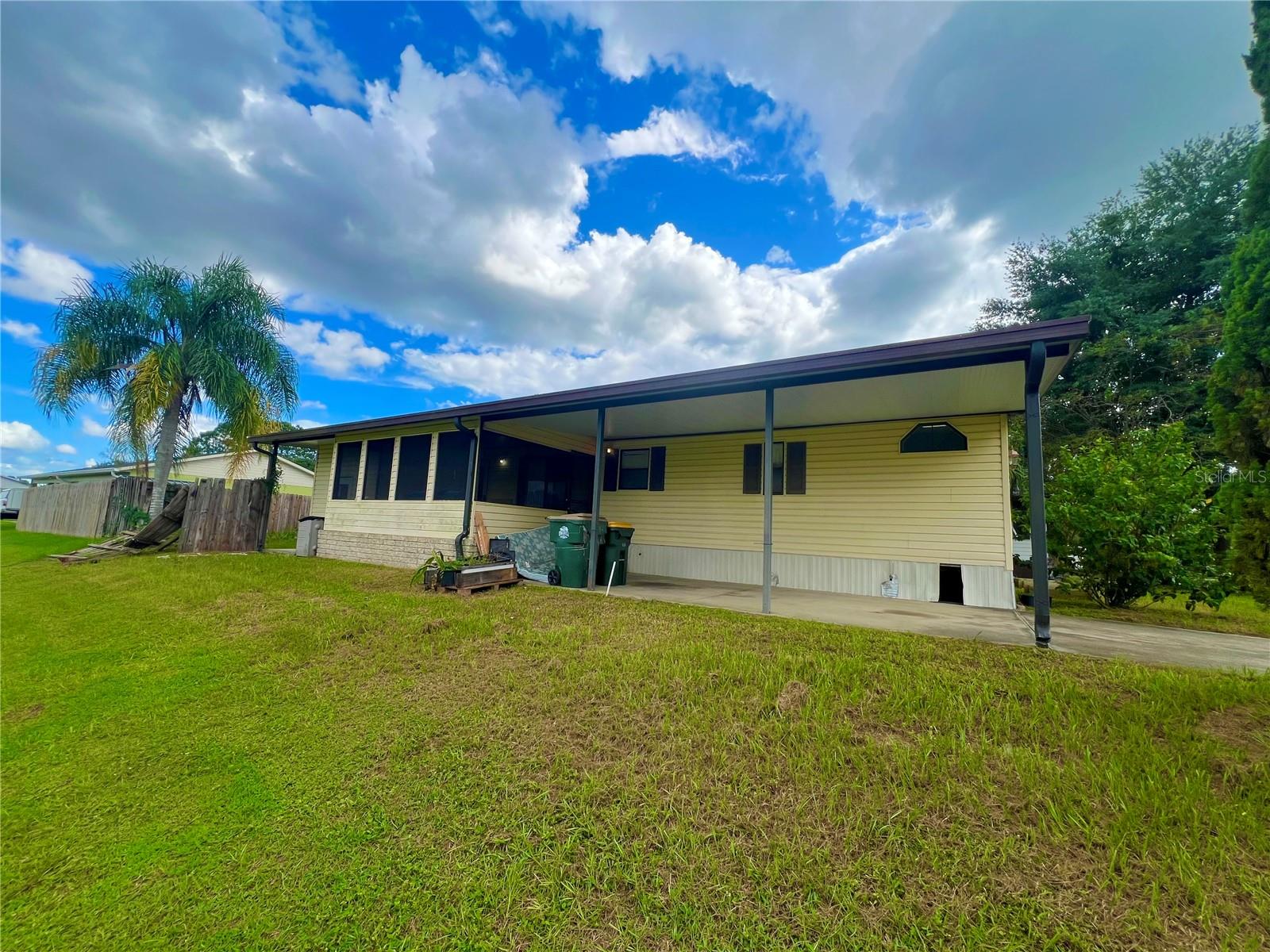 21 BONAIRE PL, UMATILLA, FL, 32784