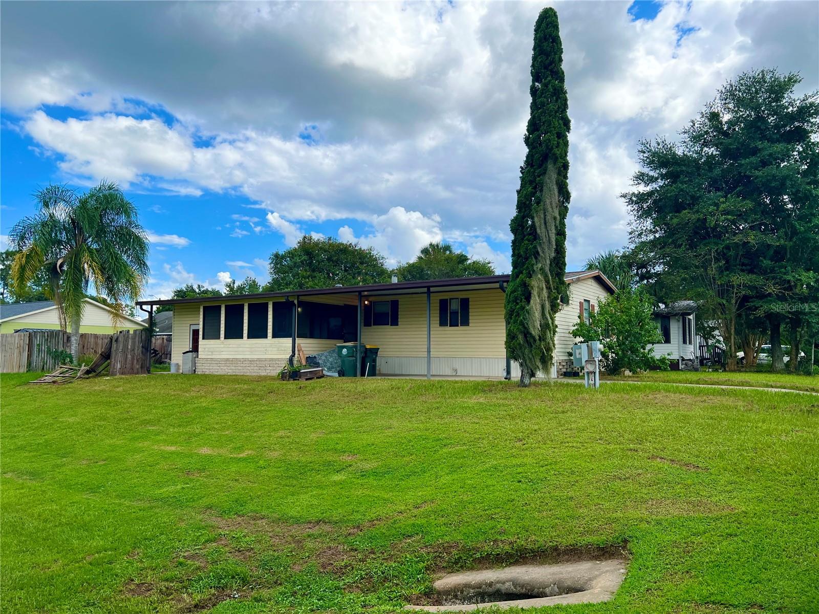 21 BONAIRE PL, UMATILLA, FL, 32784