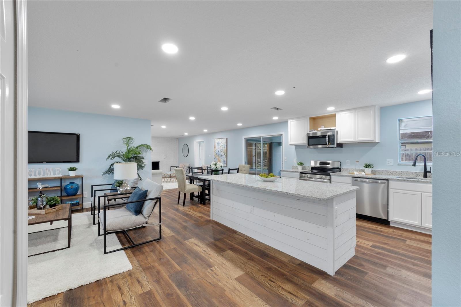 738 BAYWOOD LN, SOUTH DAYTONA, FL, 32119