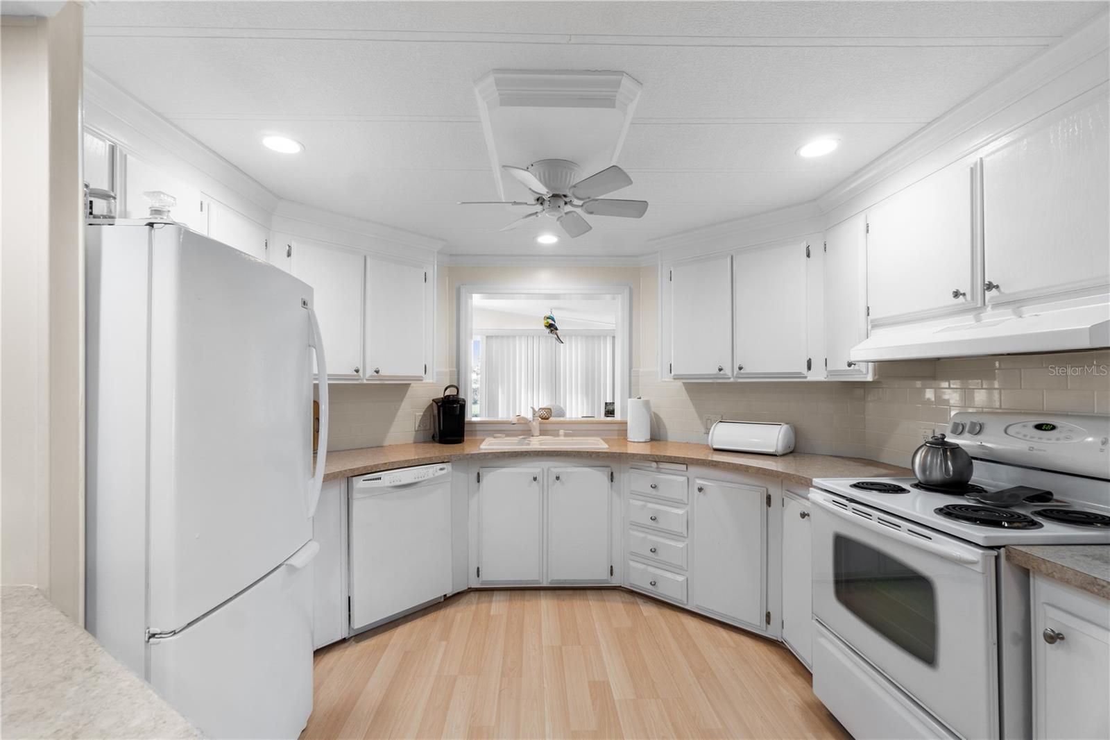 3 N BUENA VISTA AVE #28, ENGLEWOOD, FL, 34223