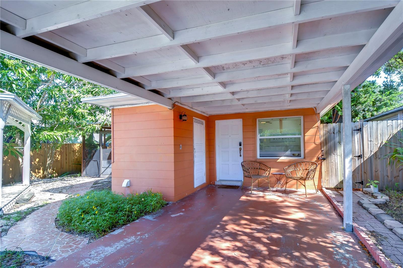 4944 5TH AVE N #B, SAINT PETERSBURG, FL, 33710
