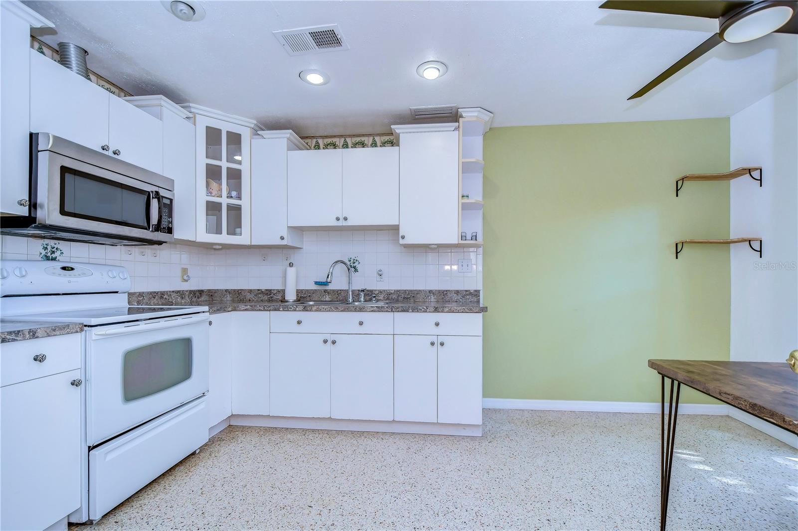 4944 5TH AVE N #B, SAINT PETERSBURG, FL, 33710