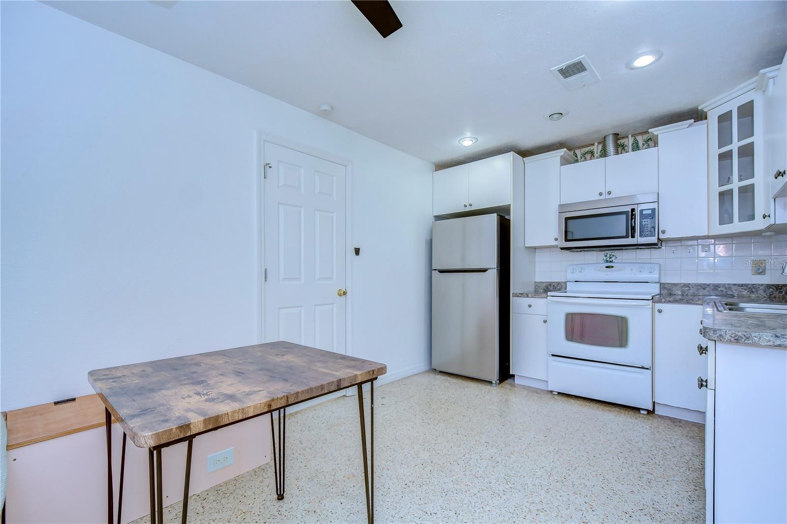 4944 5TH AVE N #B, SAINT PETERSBURG, FL, 33710