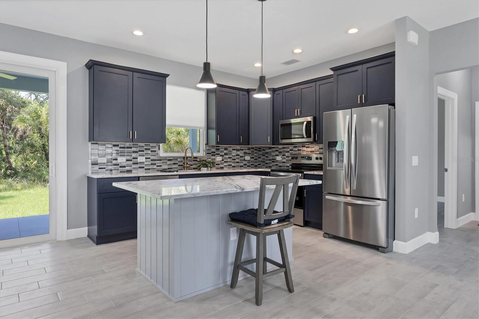 1021 BORDER ST, PORT CHARLOTTE, FL, 33953