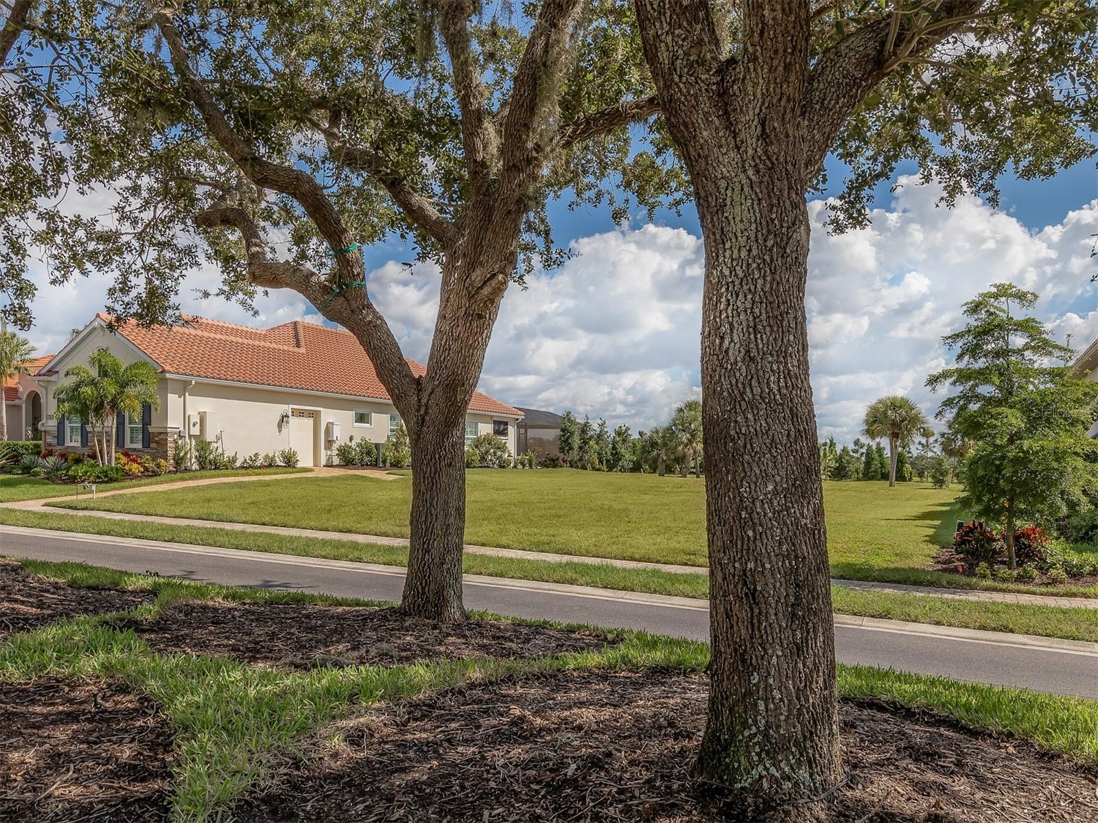 1740 GRANDE PARK DR, ENGLEWOOD, FL, 34223
