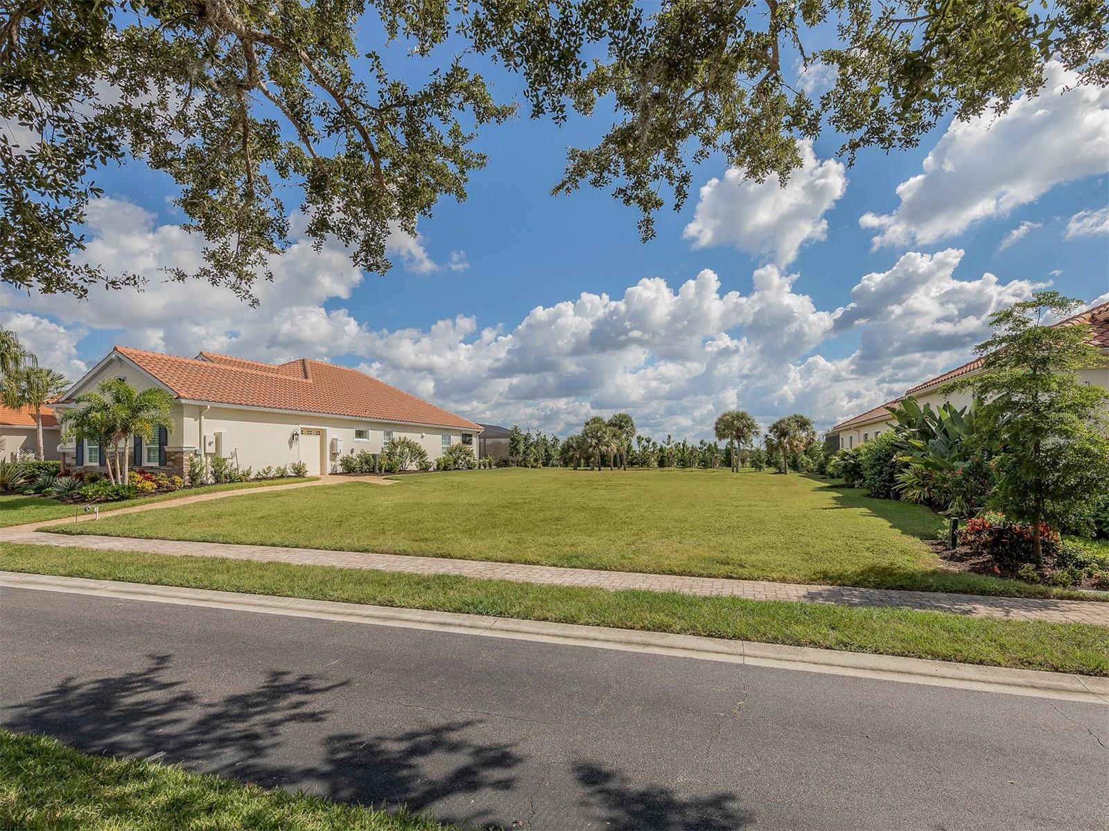 1740 GRANDE PARK DR, ENGLEWOOD, FL, 34223