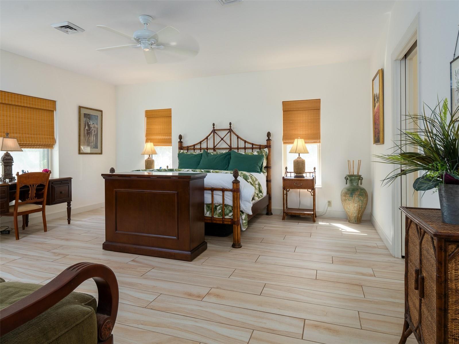 12750 W HIGHWAY 40, OCALA, FL, 34481