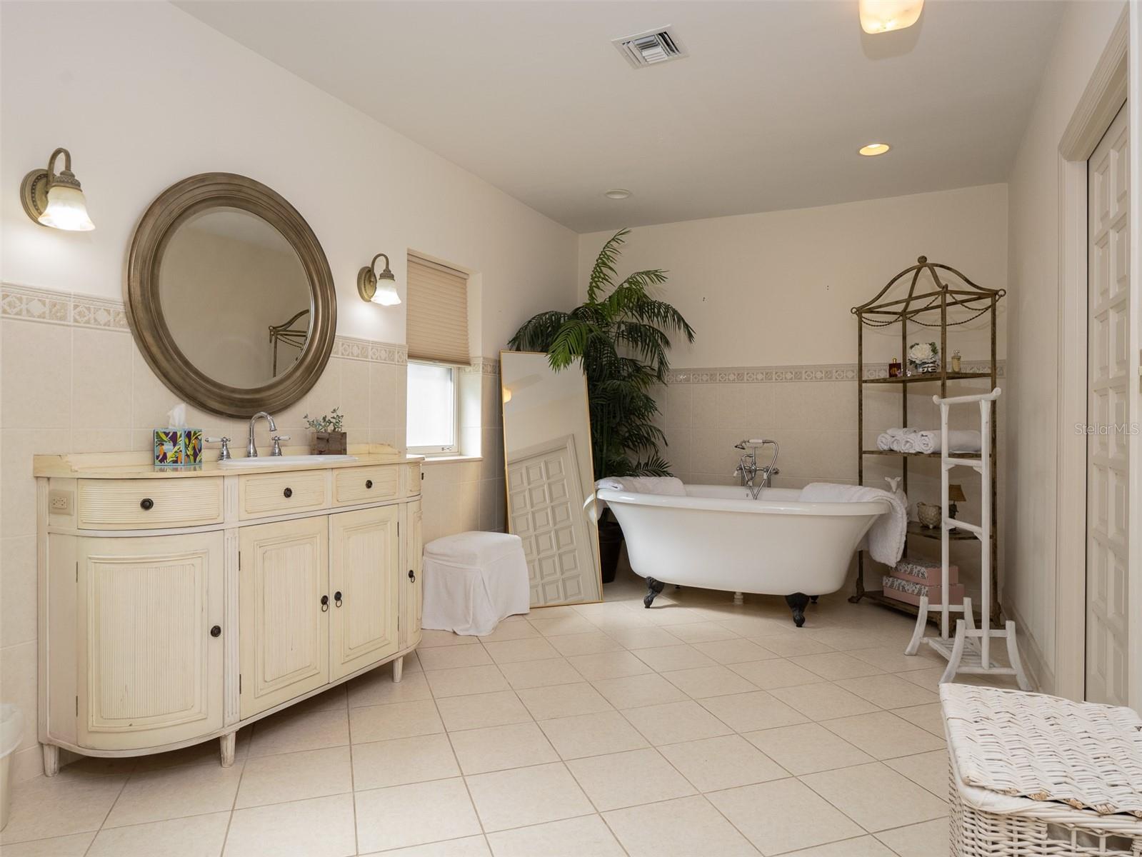 12750 W HIGHWAY 40, OCALA, FL, 34481