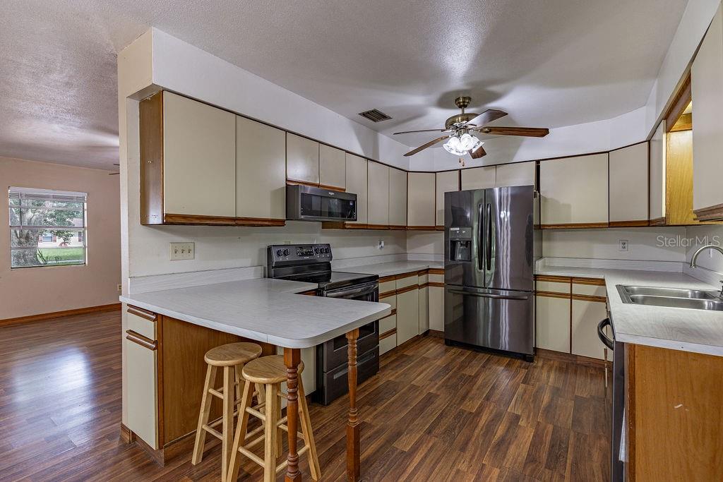 104 FRUITWOOD AVE, EUSTIS, FL, 32726