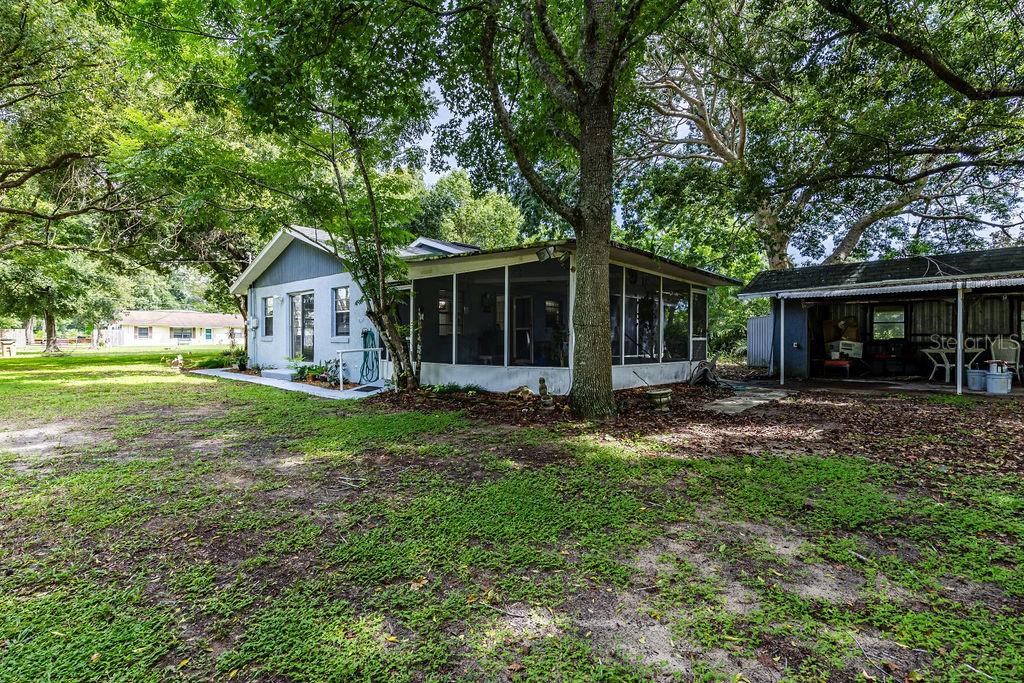 104 FRUITWOOD AVE, EUSTIS, FL, 32726