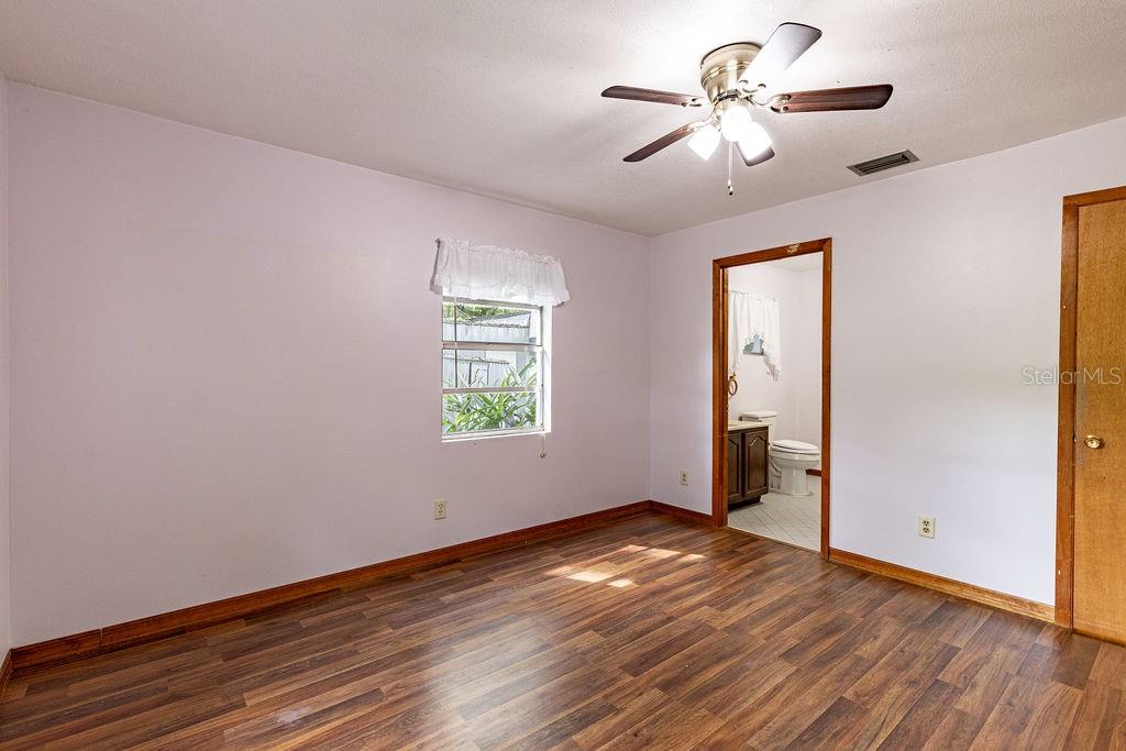 104 FRUITWOOD AVE, EUSTIS, FL, 32726