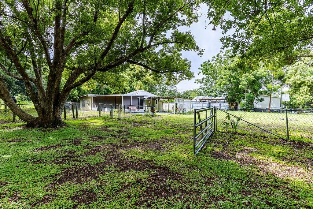 104 FRUITWOOD AVE, EUSTIS, FL, 32726