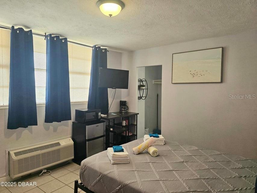 O6244917 Property Photo