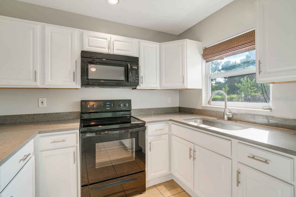2123 W GARDENIA CIR, NORTH FORT MYERS, FL, 33917