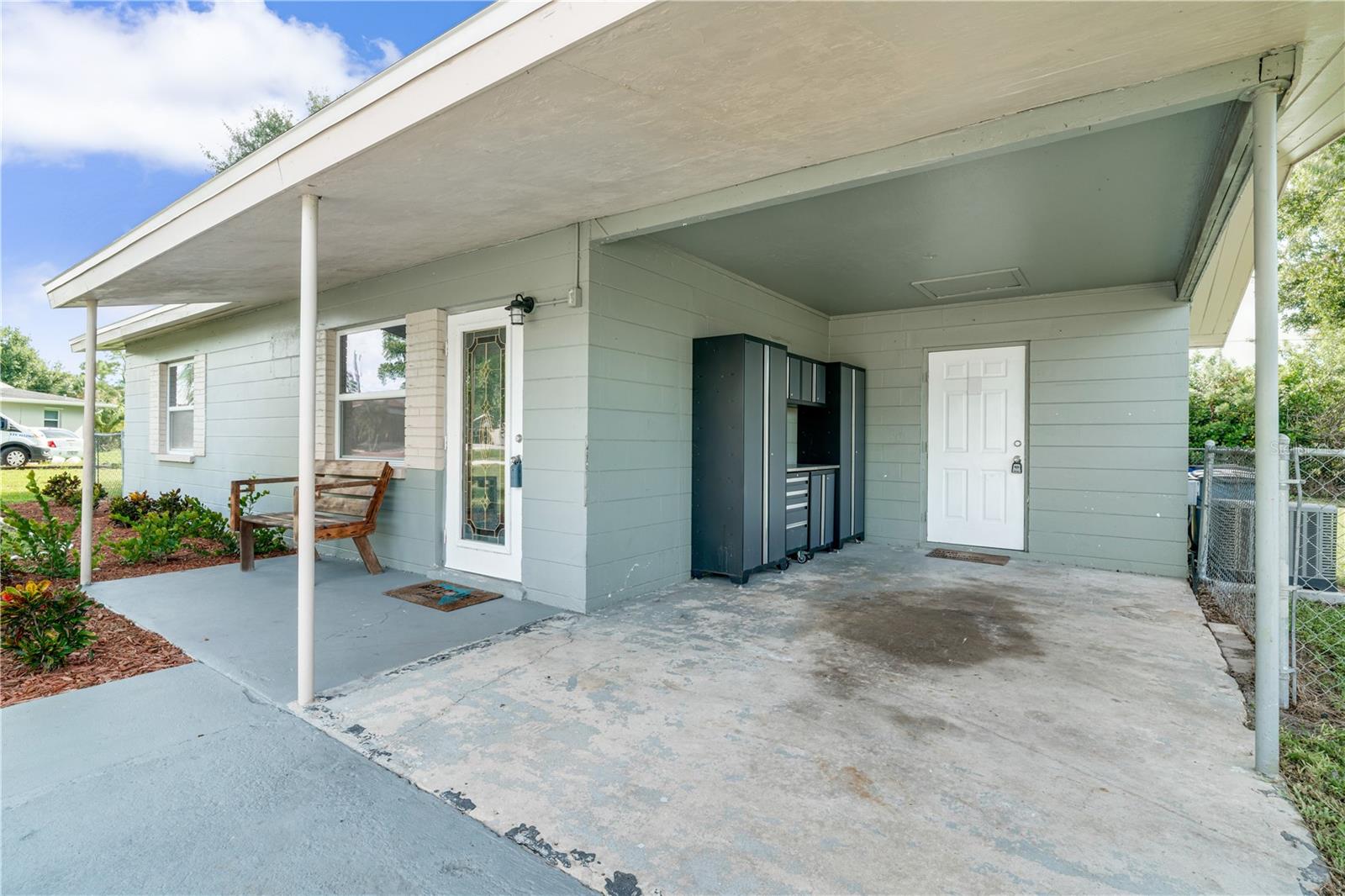2123 W GARDENIA CIR, NORTH FORT MYERS, FL, 33917