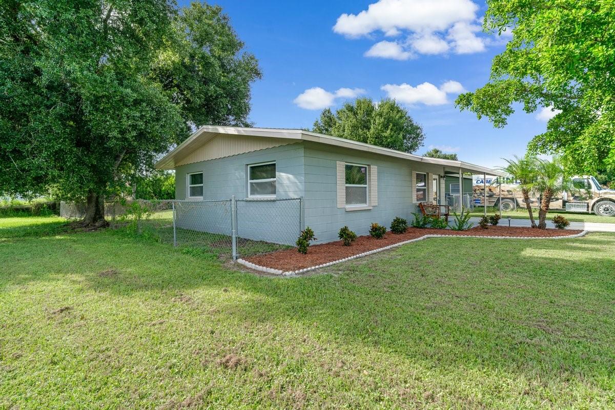 2123 W GARDENIA CIR, NORTH FORT MYERS, FL, 33917