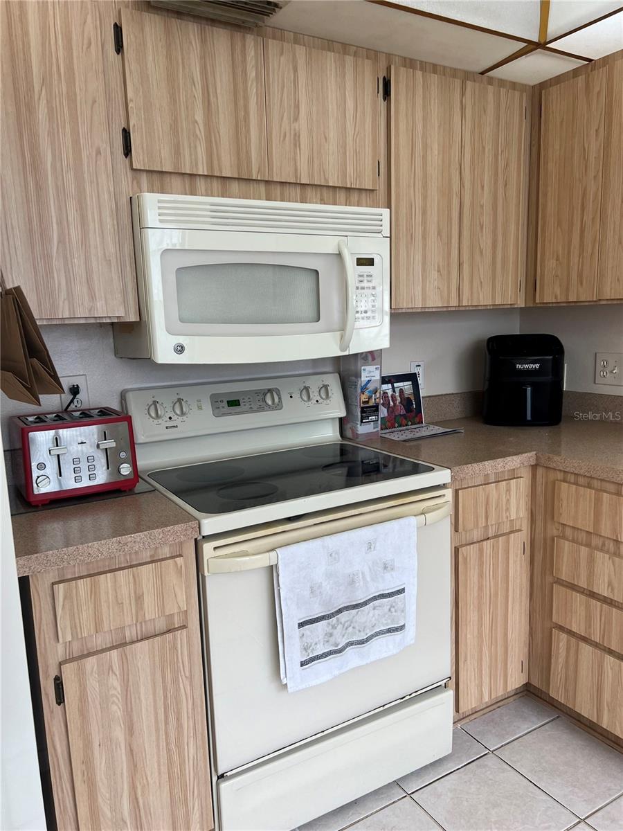 10341 MIDSTATE AVE, PORT RICHEY, FL, 34668