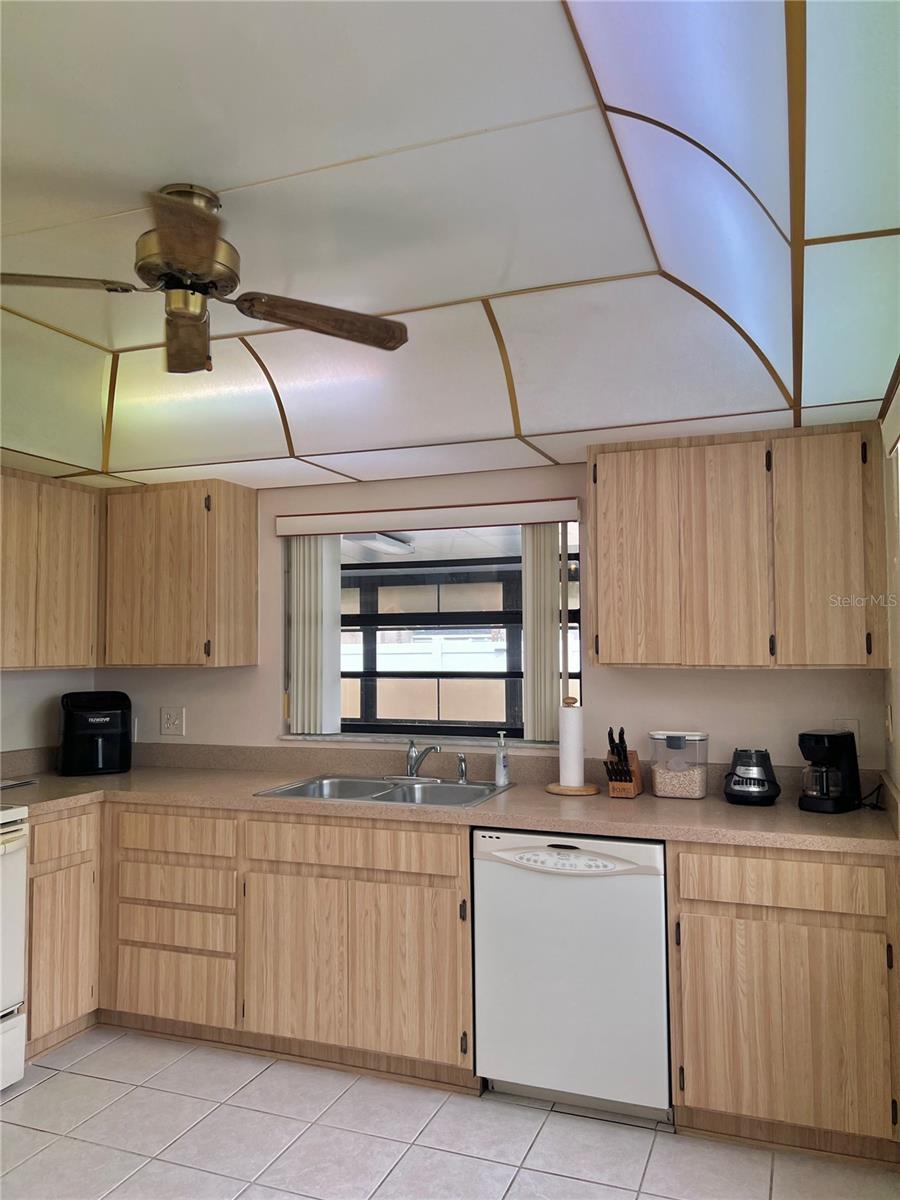 10341 MIDSTATE AVE, PORT RICHEY, FL, 34668