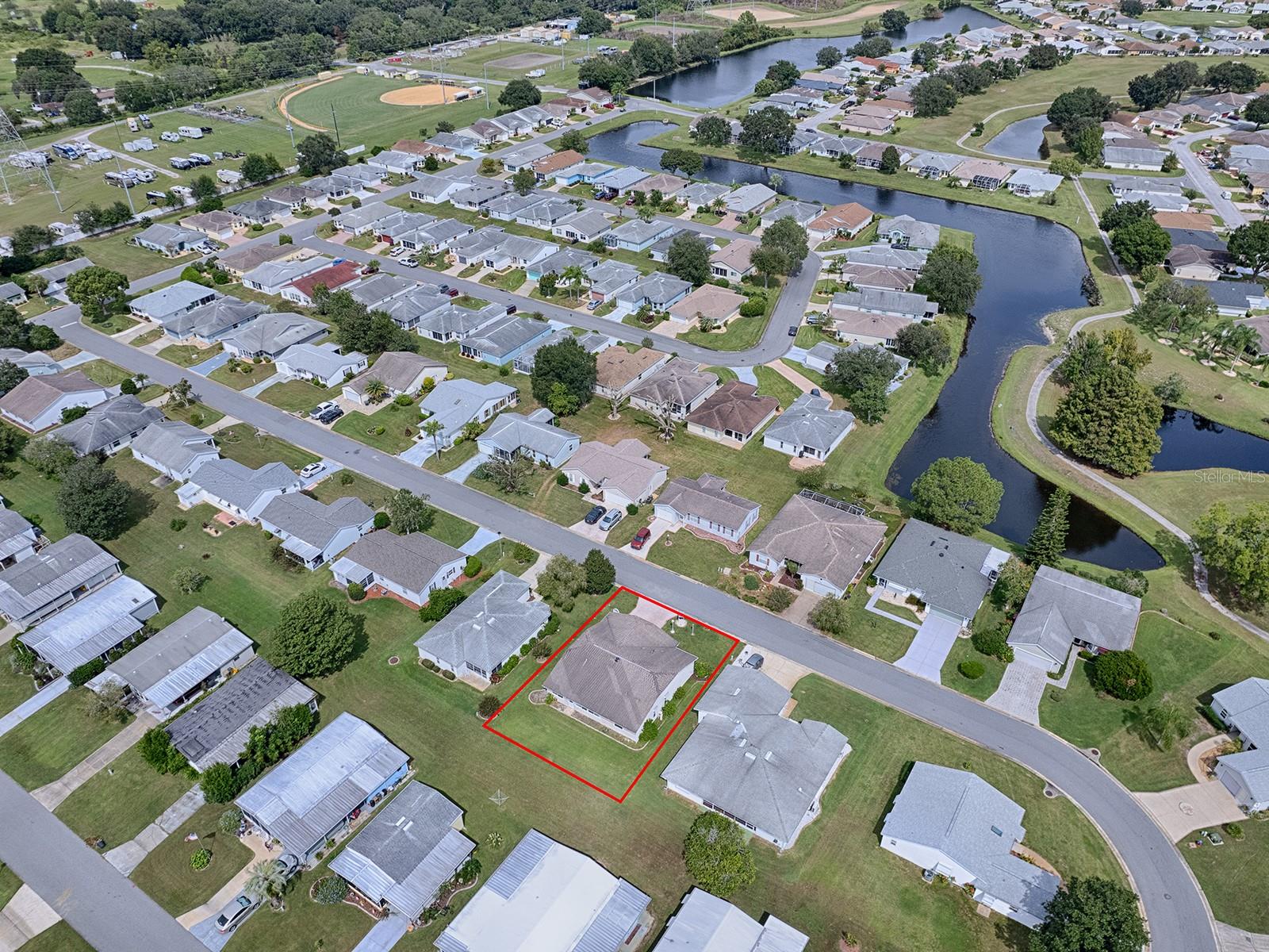 220 WILLOW BROOK DR, LEESBURG, FL, 34748