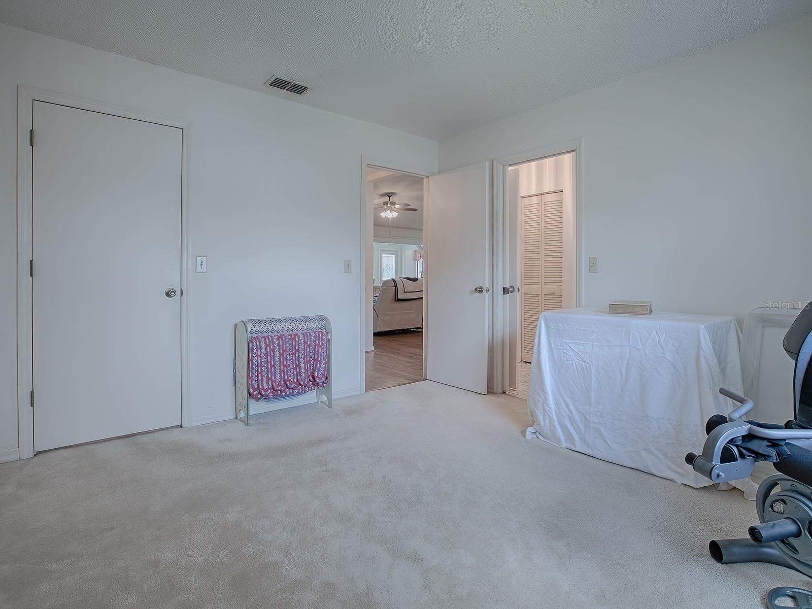 220 WILLOW BROOK DR, LEESBURG, FL, 34748