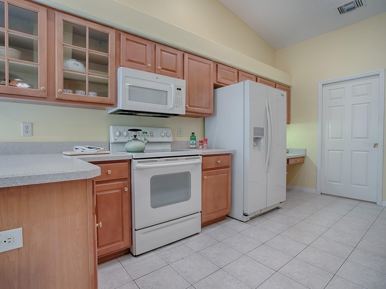721 OLD OAKS LN, LEESBURG, FL, 34748