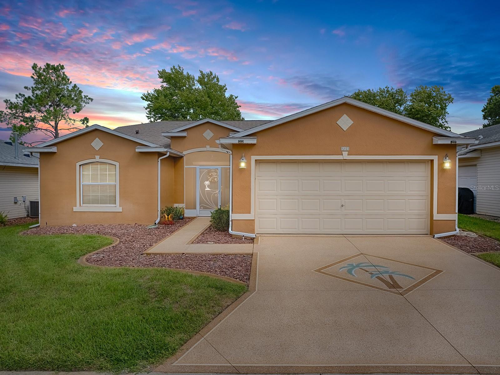 721 OLD OAKS LN, LEESBURG, FL, 34748