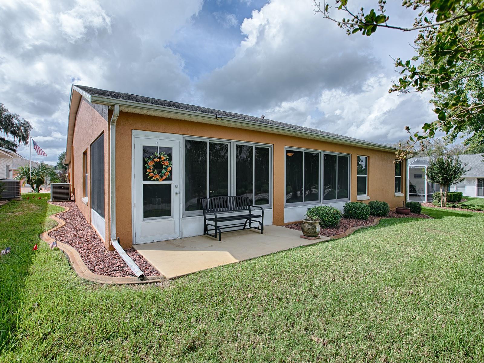 721 OLD OAKS LN, LEESBURG, FL, 34748